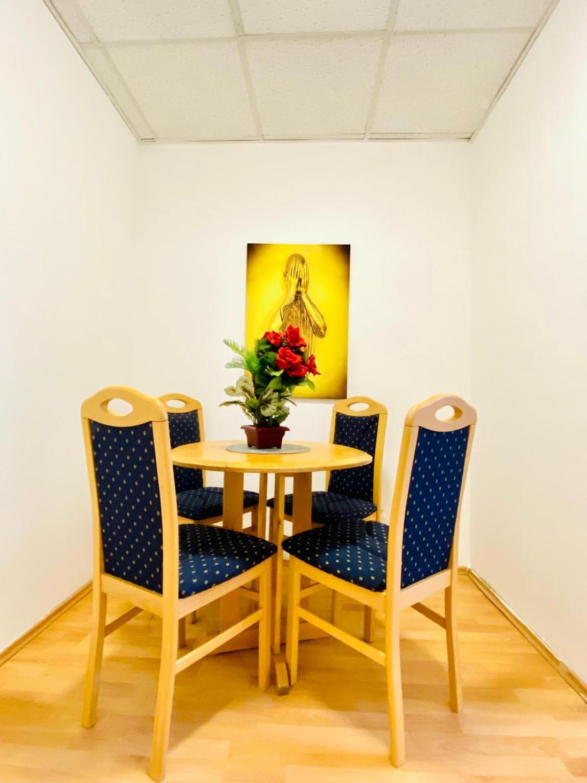 Bright 5Br Shared Apartment W Great Transport Link Вена Экстерьер фото
