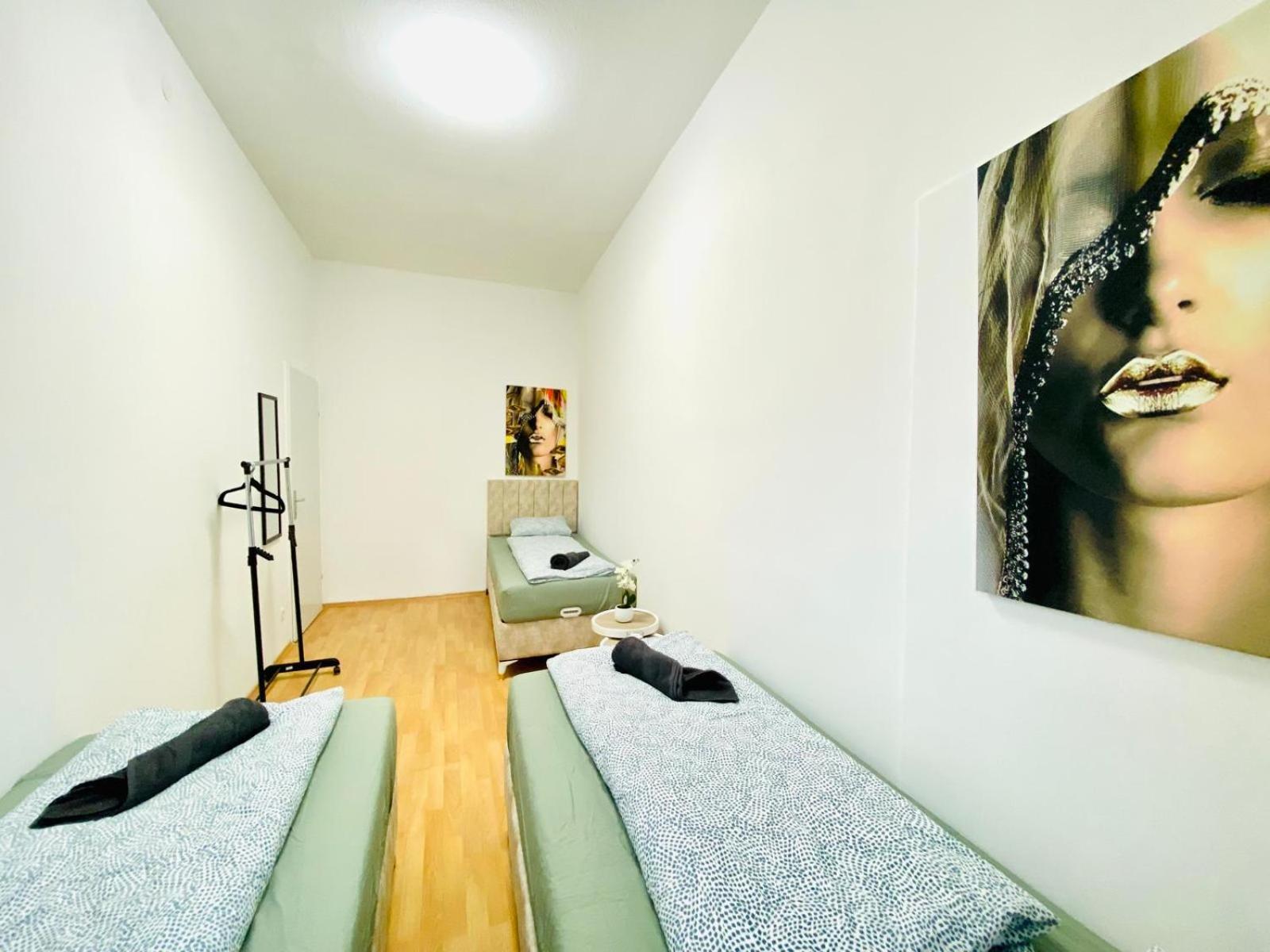 Bright 5Br Shared Apartment W Great Transport Link Вена Экстерьер фото