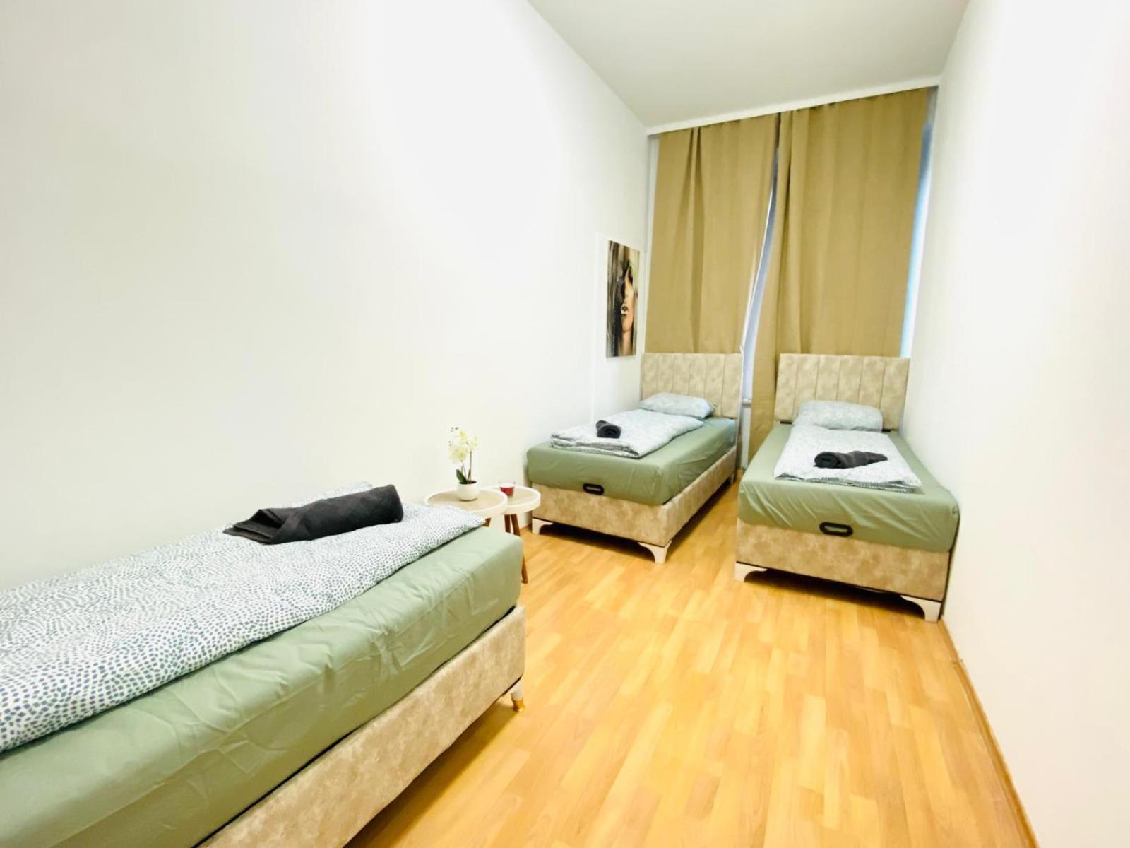 Bright 5Br Shared Apartment W Great Transport Link Вена Экстерьер фото