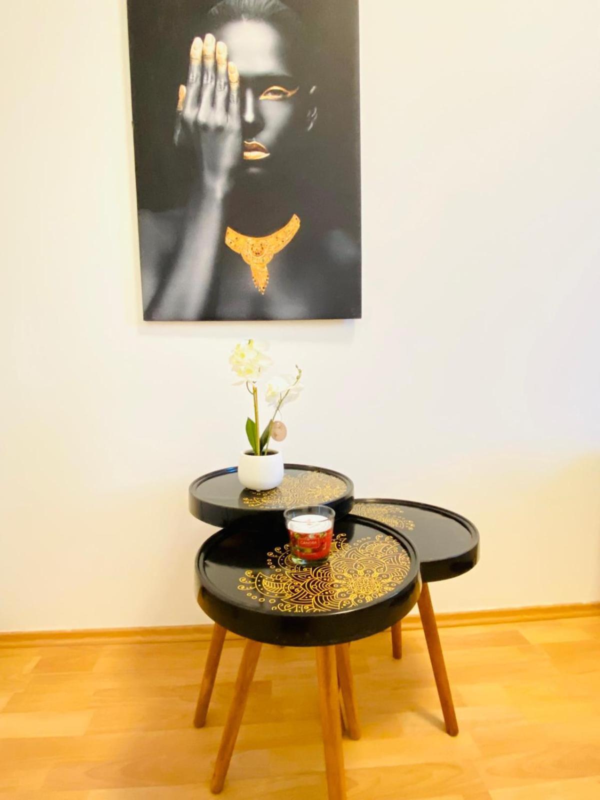 Bright 5Br Shared Apartment W Great Transport Link Вена Экстерьер фото