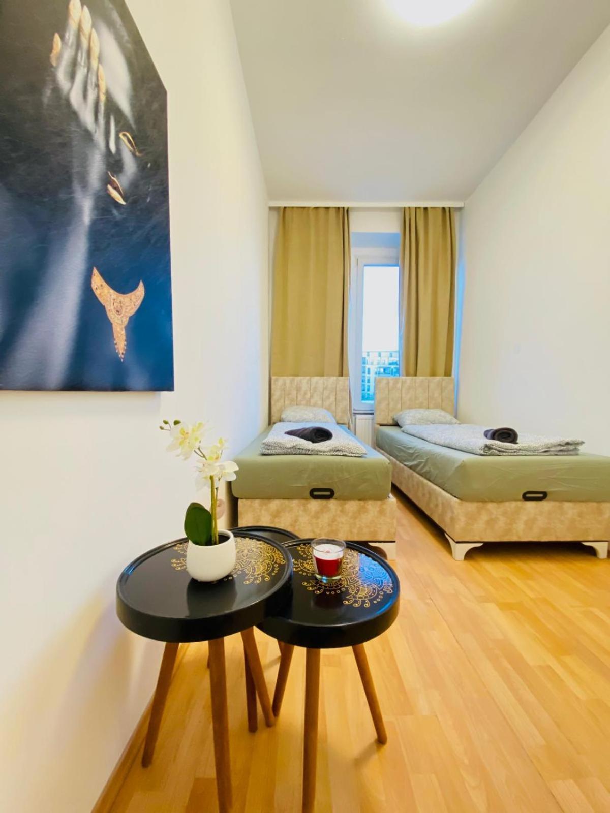 Bright 5Br Shared Apartment W Great Transport Link Вена Экстерьер фото