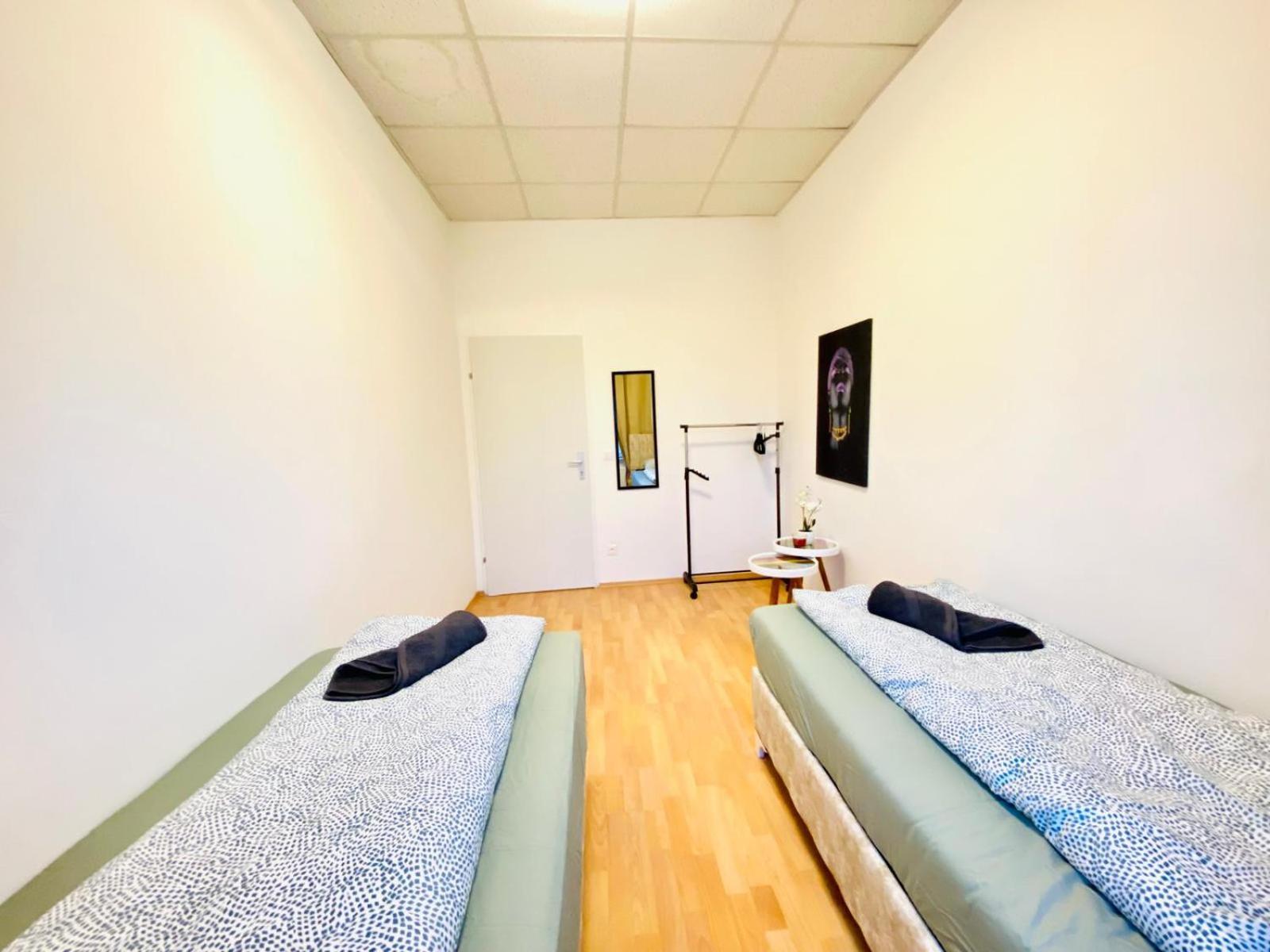 Bright 5Br Shared Apartment W Great Transport Link Вена Экстерьер фото