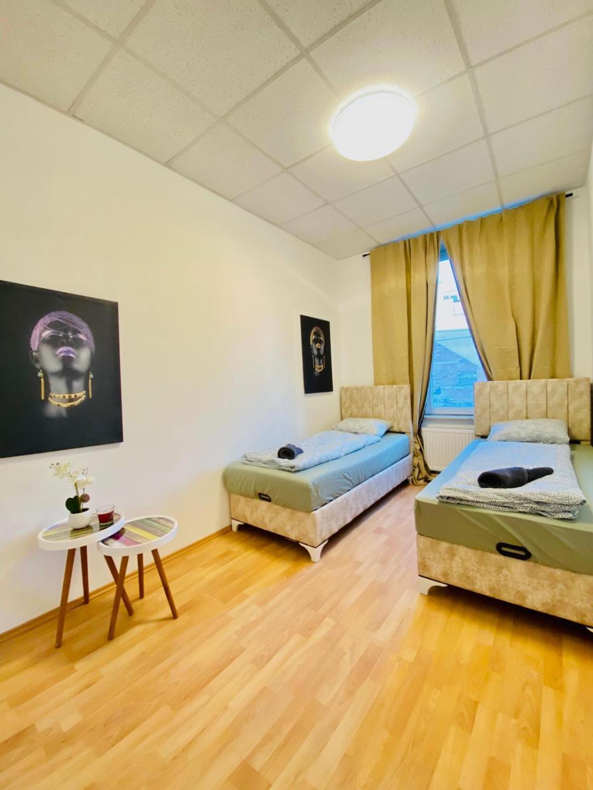 Bright 5Br Shared Apartment W Great Transport Link Вена Экстерьер фото