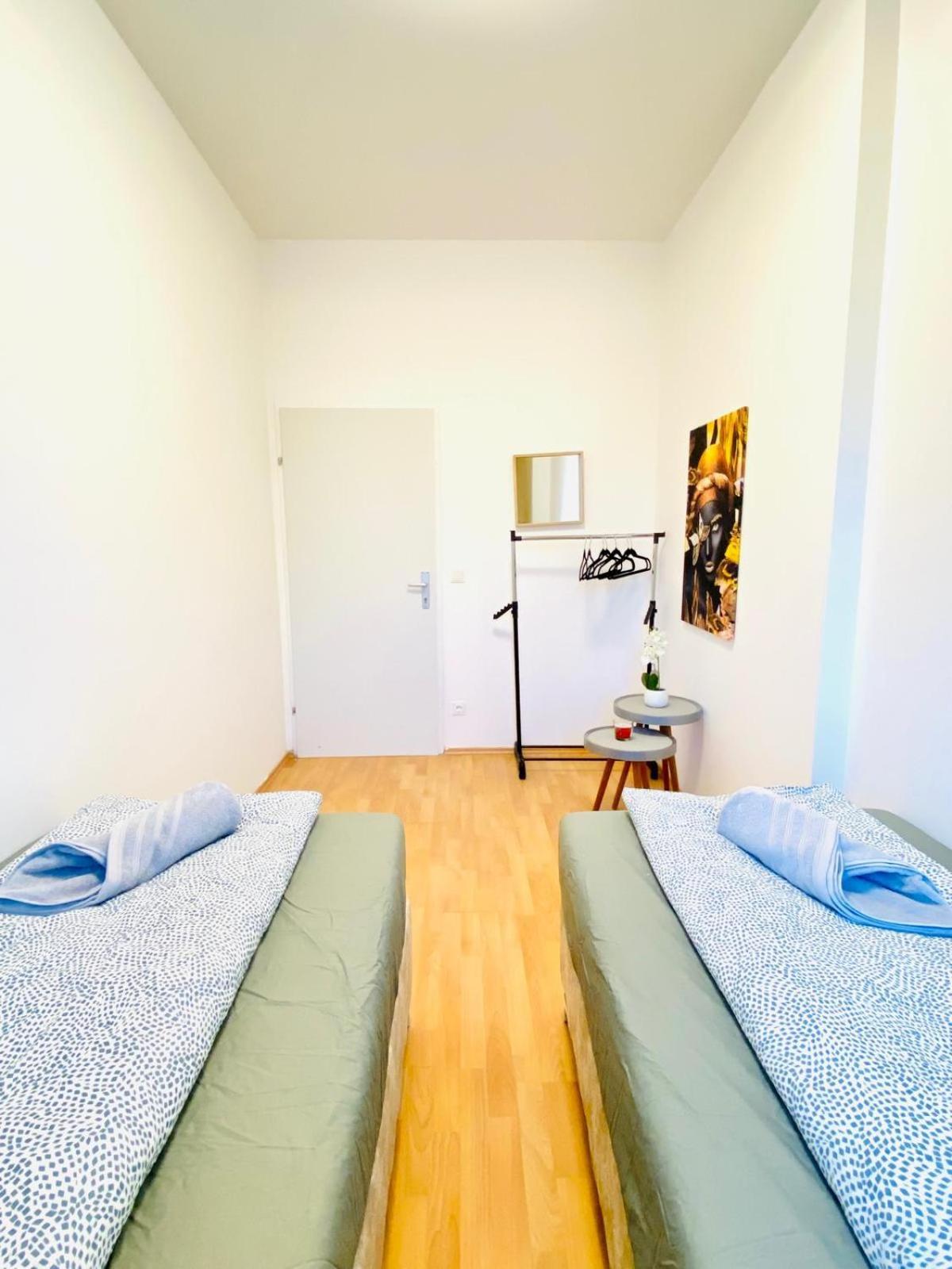 Bright 5Br Shared Apartment W Great Transport Link Вена Экстерьер фото